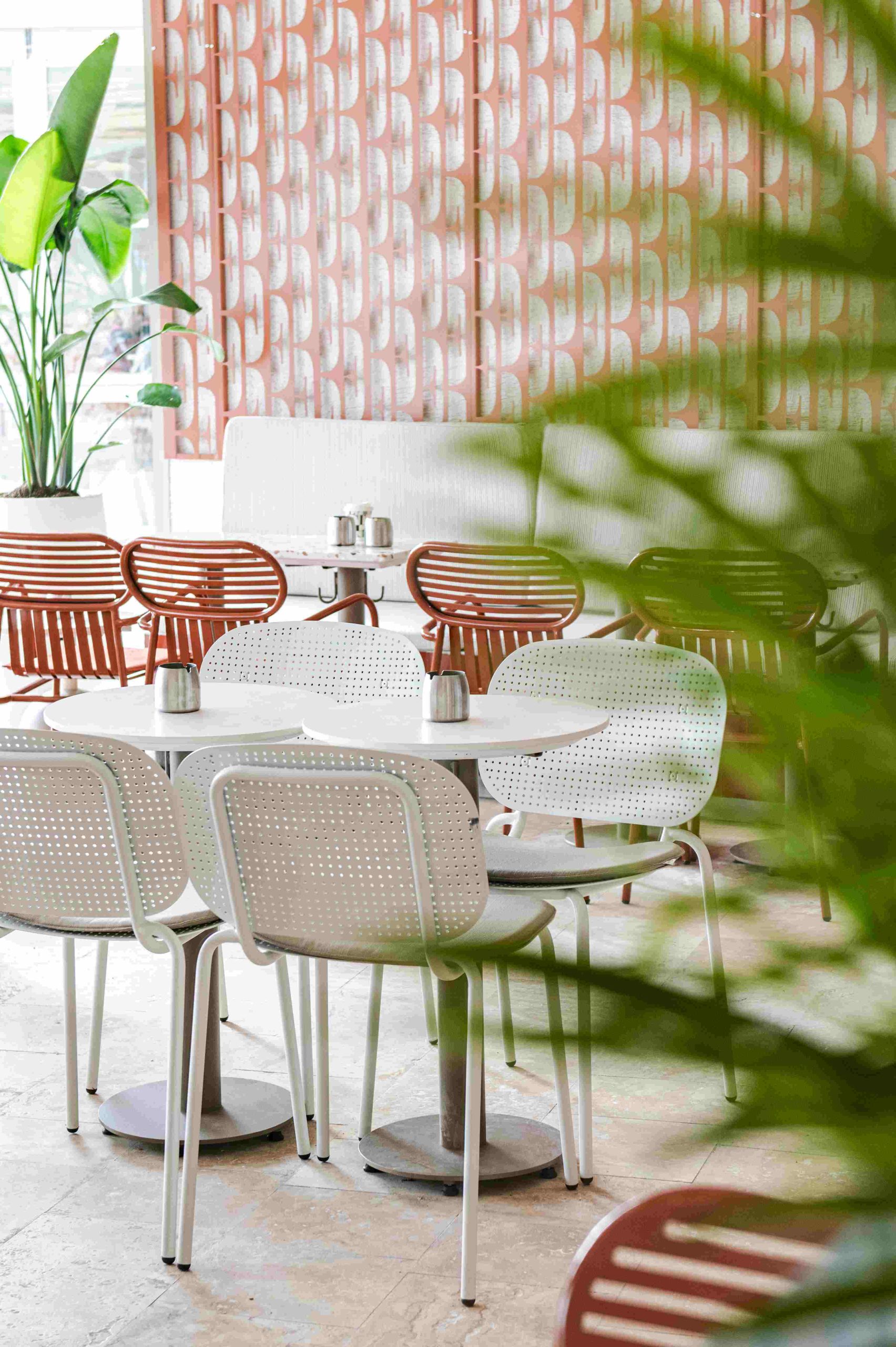 Hospitality by Elle - Elle Cafés